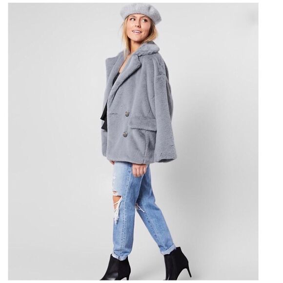 𝅺free People KateFaux Fur Coat In Cloudy Day - Picture 1 of 16
